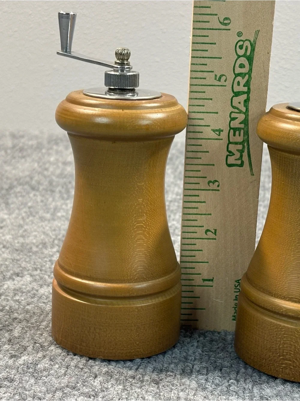 VTG Farmhouse Wood Pepper Mill Grinder Salt Shaker Set Crank Light Oak Finish 5